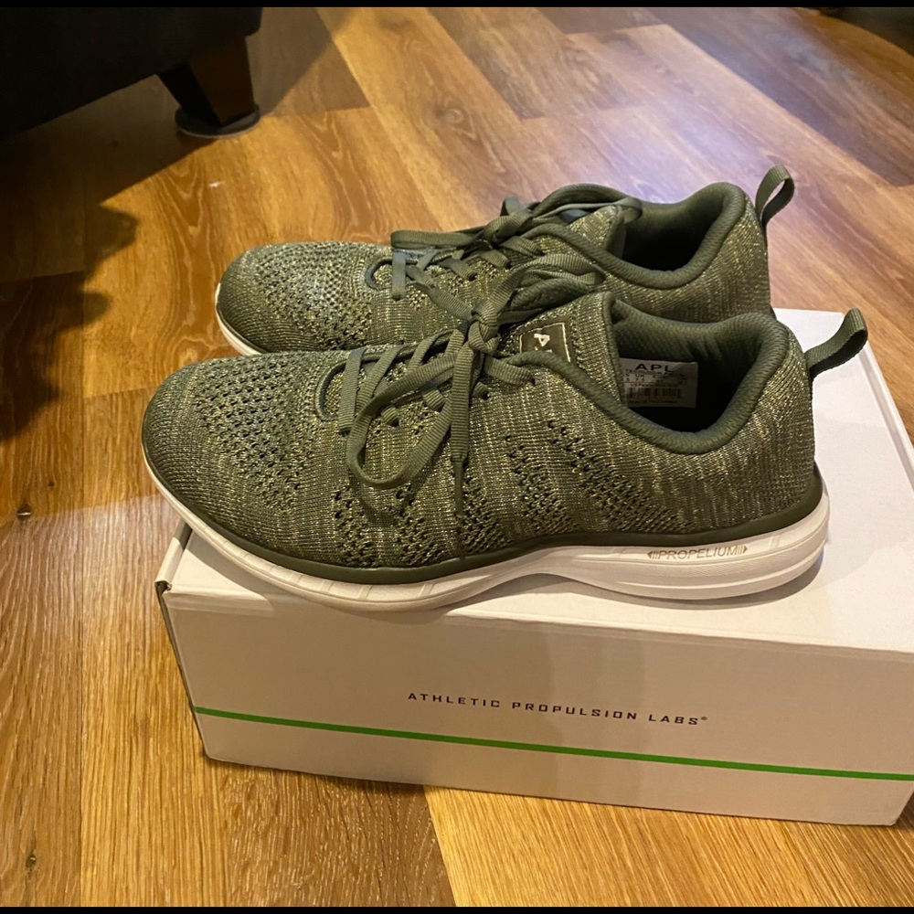 APL techloom pro unisex sneakers